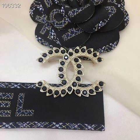 Chanel Brooch 205